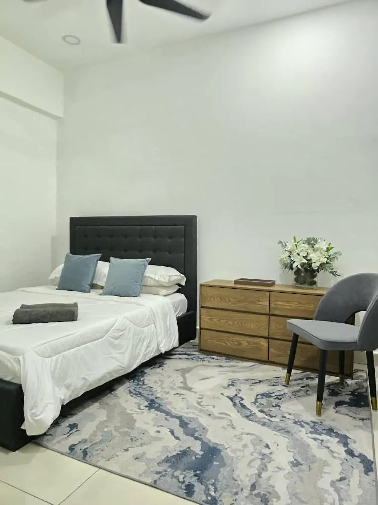 Seksyen 13 Shah Alam Apartment 0*,  Malaysia